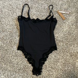 skims lace bodysuit nwt